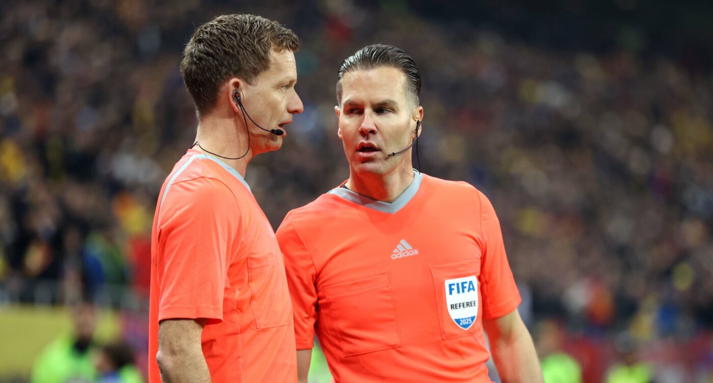 UEFA a dat verdictul după ce Danny Makkelie a „jefuit” România de un penalty cu Bosnia! Decizia e cât se poate de clară
