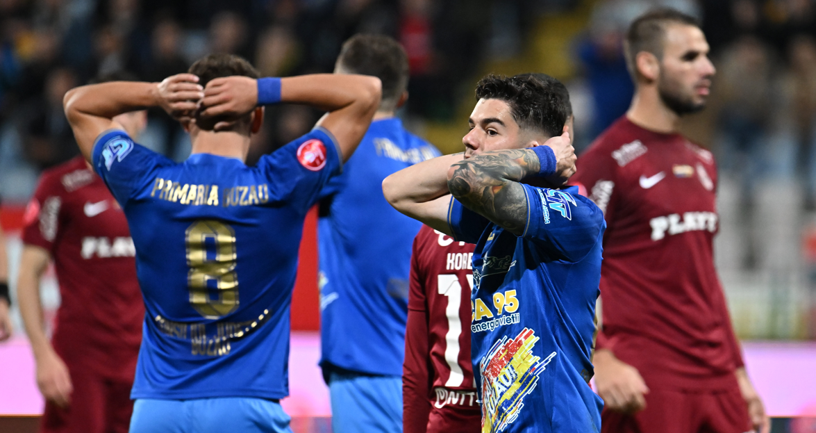 Uluitor ce se întâmplă la o echipă din Superliga! Cum au făcut deplasarea pentru ultimul meci din sezonul regulat. „Din păcate, nu cred că e ceva profesionist, dar trebuie să ne adaptăm la condiții”