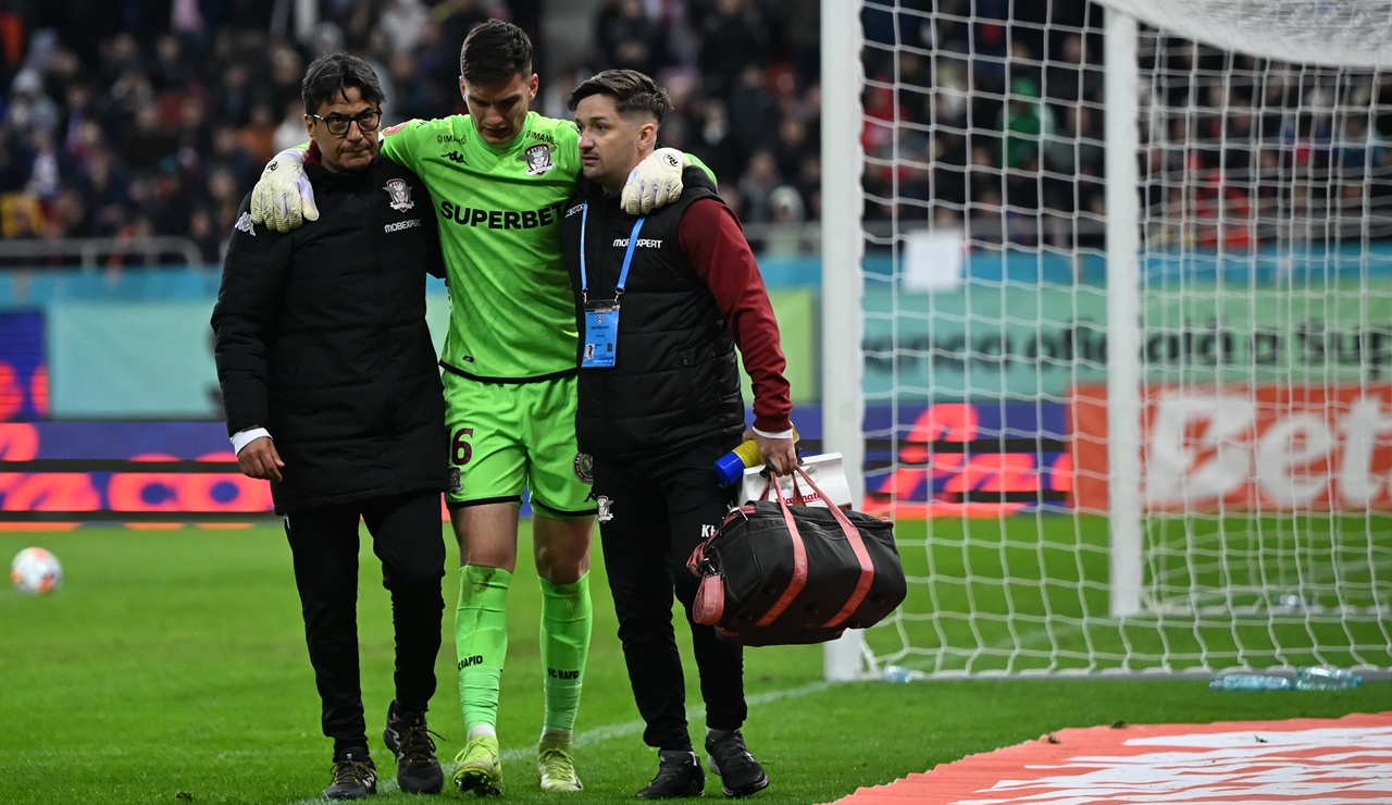Veste cruntă pentru Rapid. Marius Şumudică l-a pierdut pe Aioani pentru mare parte din play-off!