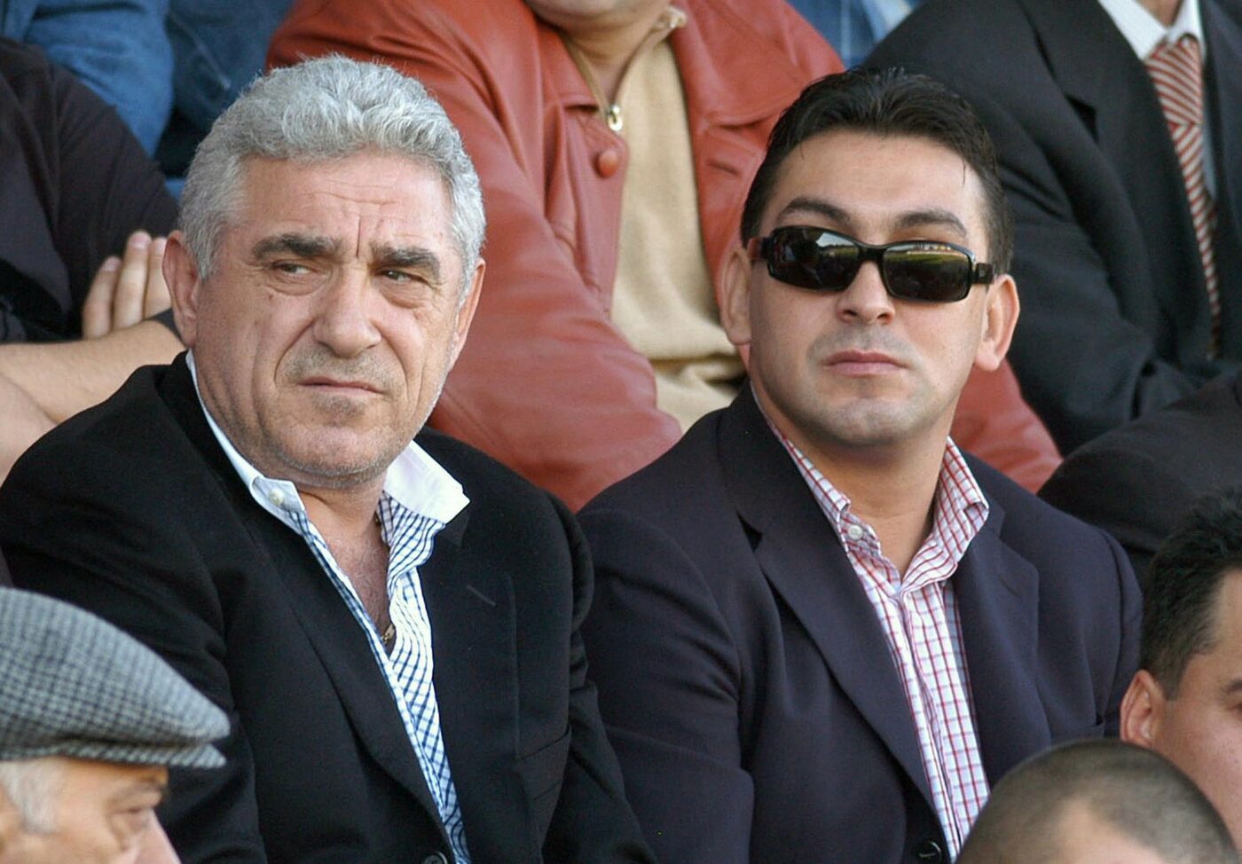 „Noi am fost primii 5 impresari FIFA din România!”. Cum a început ascensiunea lui Giovanni Becali și Ilie Dumitrescu pe piața transferurilor și ce sume uriașe au depus garanție pentru asta. EXCLUSIV