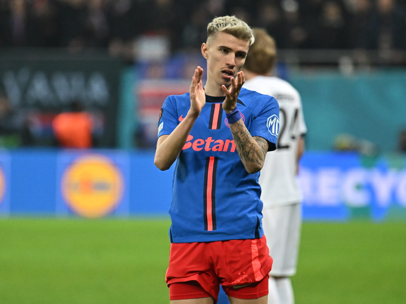 „Tavi Popescu, aminteşte-ți că eşti muritor”. Cel mai dur atac la fotbalistul FCSB vine chiar de la omul care l-a convins pe Gigi Becali să-l aducă la campioana României