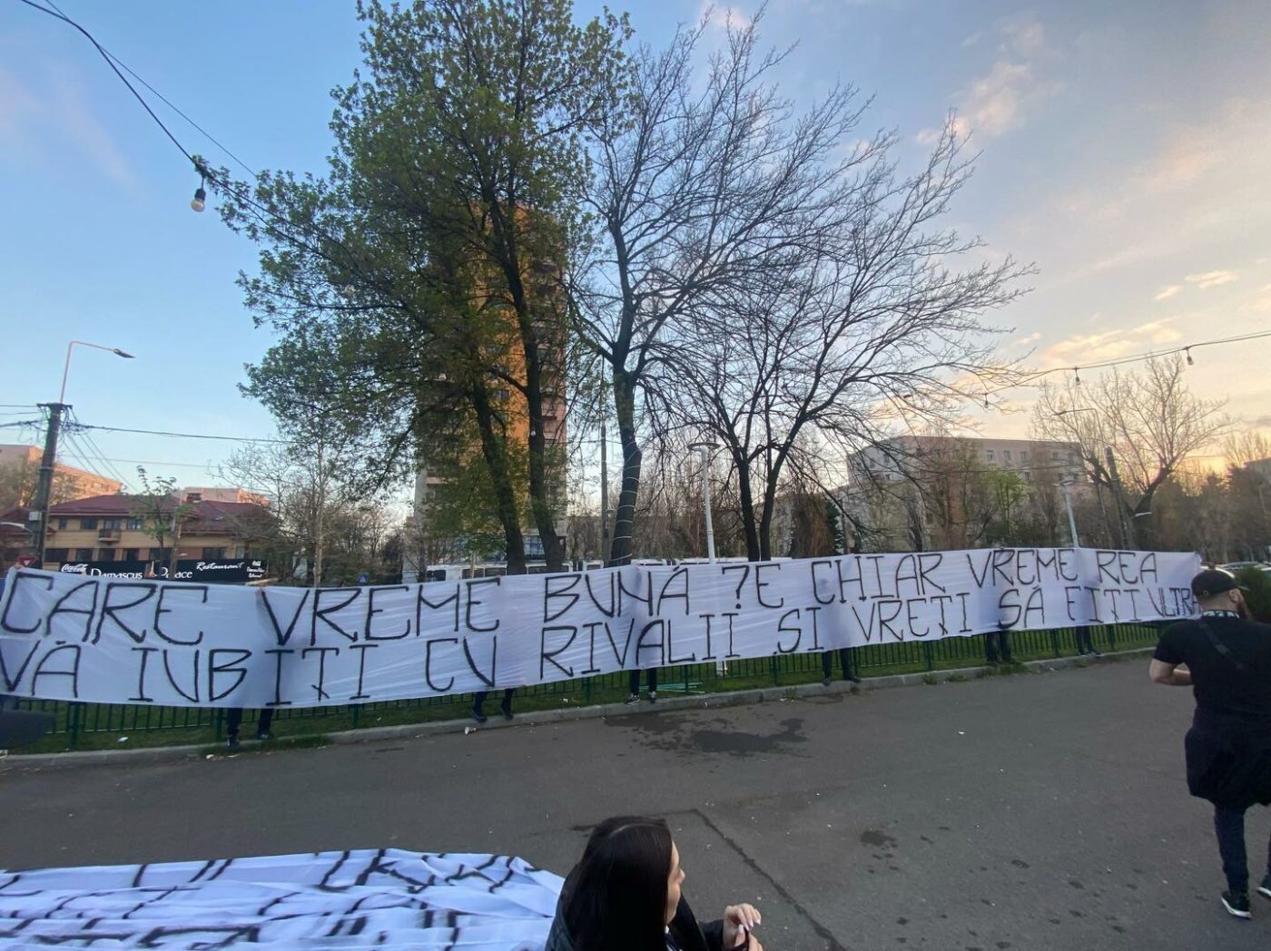 „Toate mesajele Peluzei Nord au fost interzise!”. Scandal înainte de Dinamo – FCSB. Gheorghe Mustață amenință: „La meciul următor nu vor intra nici ei!”