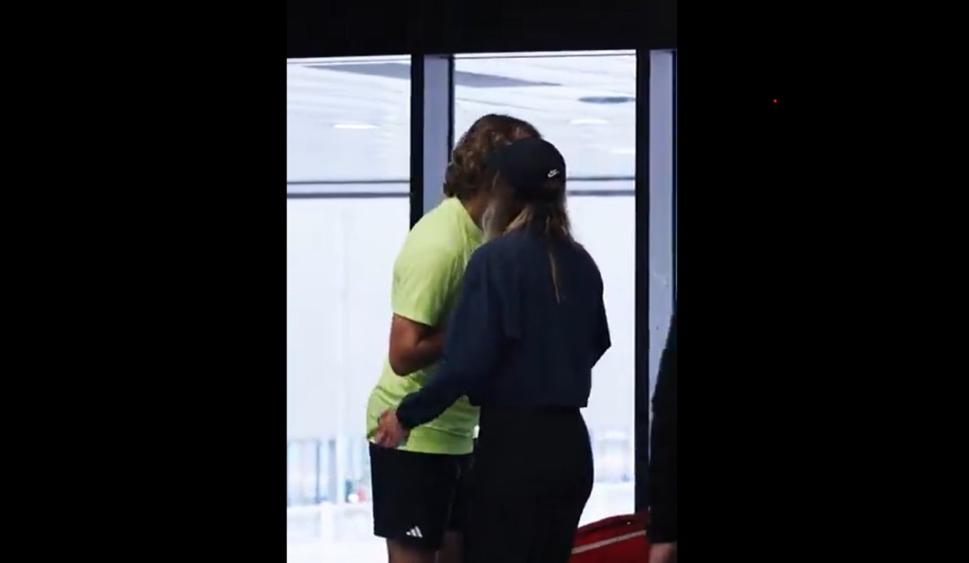 „Sarutul-norocului-dintre-starul-ATP-si-vedeta-WTA-n-a-avut-succes-jucatorul-a-pierdut-la-Madrid-1400x813.png