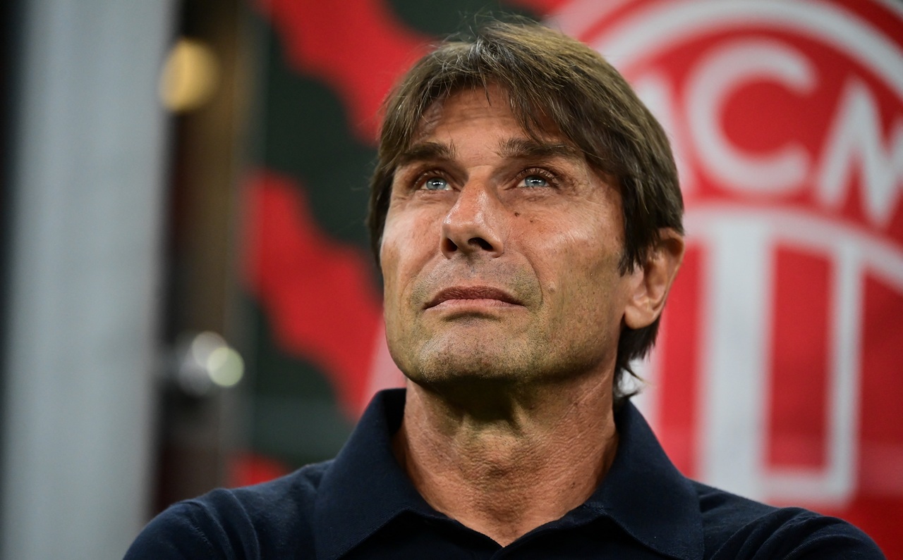 Antonio Conte, atac la Napoli. AC Milan şi Juventus Torino vor să-i ofere contracte din vară: „Unele lucruri nu sunt posibile”