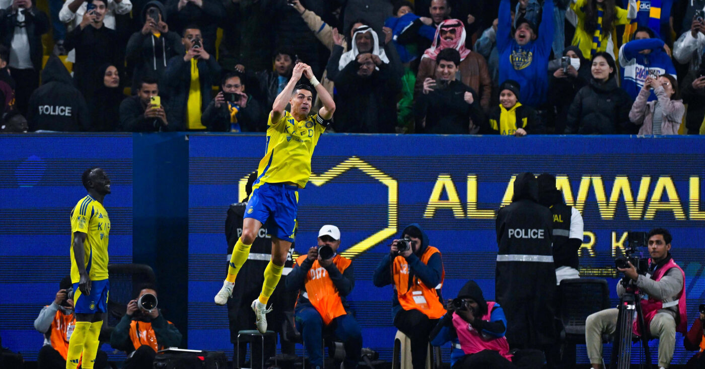 Arabii au ştiut ei de ce l-au îmbrăcat în aur pe Cristiano Ronaldo! Impactul superstarului pentru fotbalul saudit este colosal