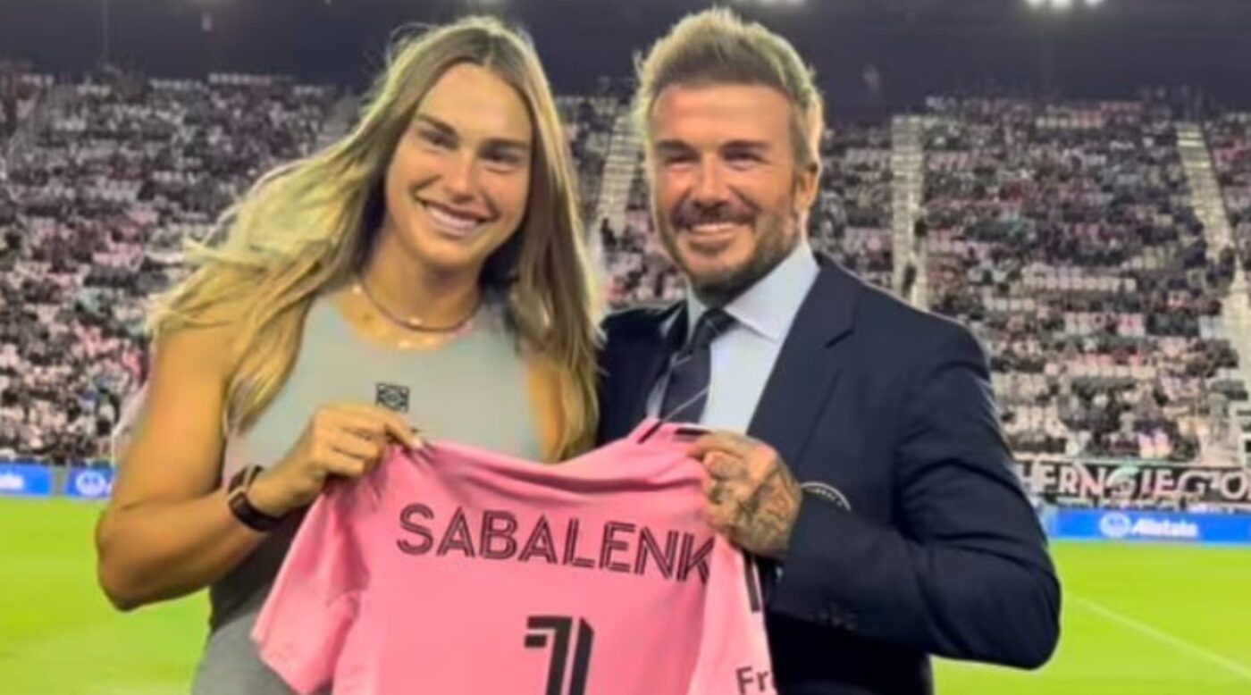 Aryna Sabalenka, toată numai un zâmbet când a primit cadoul de la David Beckham: „Îmi place numărul”
