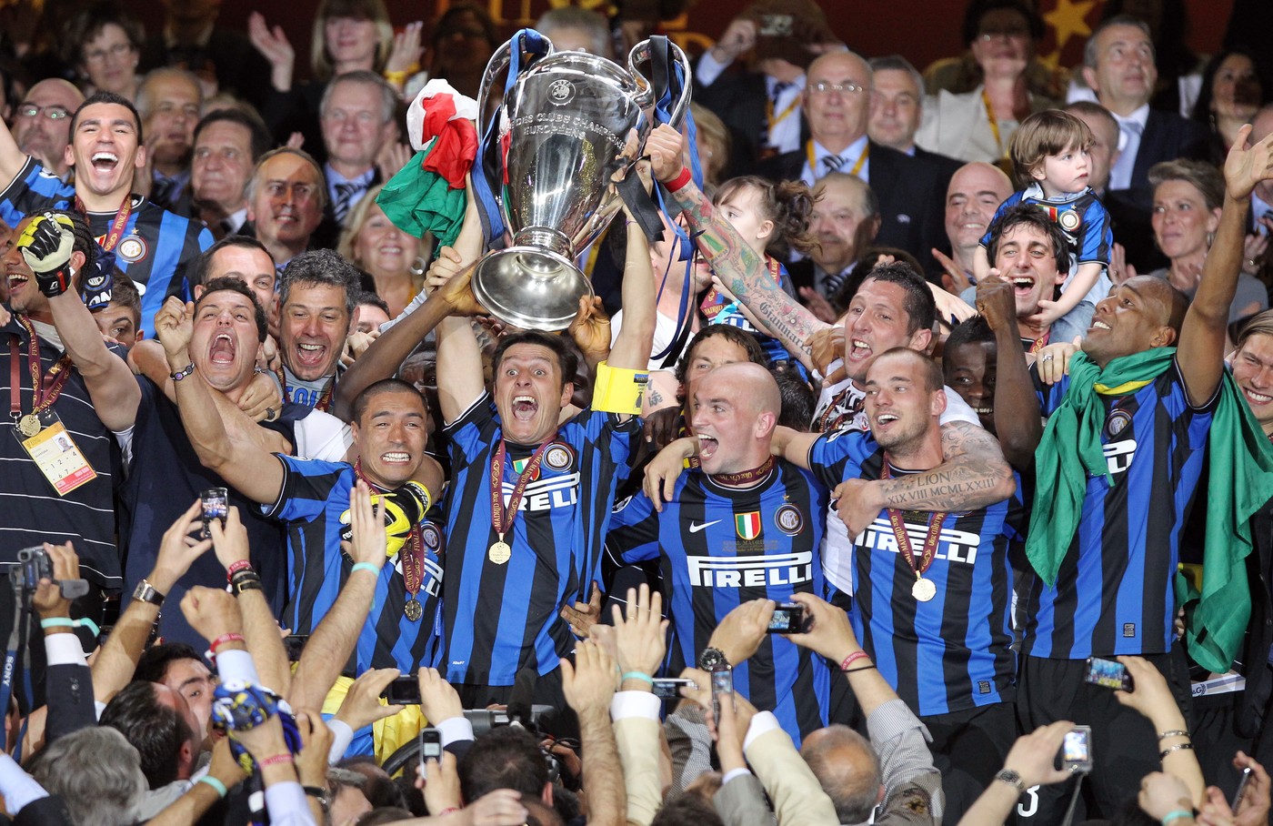 As-fi-intrat-in-foc-pentru-el.-Javier-Zanetti-fostul-jucator-al-lui-Mircea-Lucescu-la-Inter-a-vorbit-despre-antrenorul-care-i-a-marcat-cariera.jpg