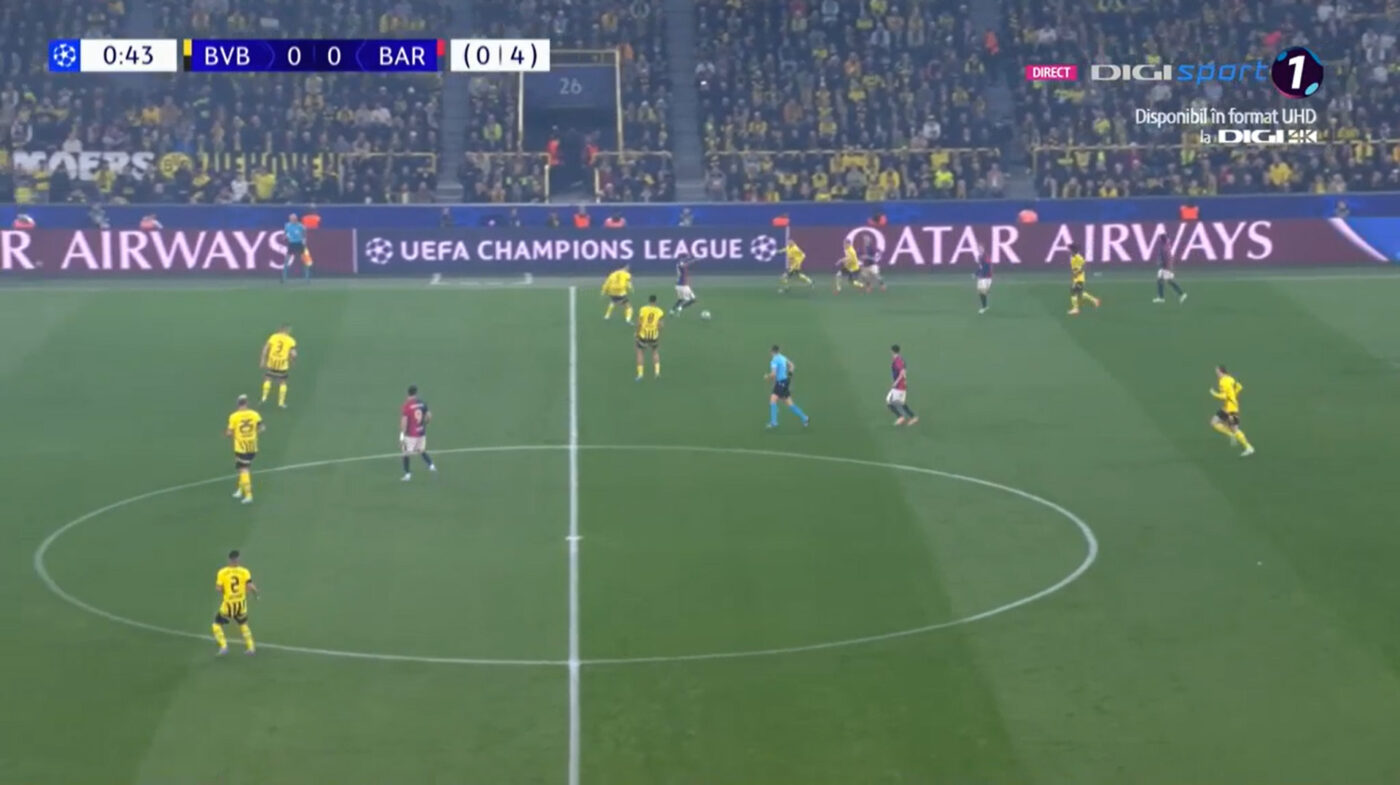 Borussia Dortmund – Barcelona 1-0, după un gol marcat din penalty de Guirassy. Aston Villa – PSG 1-2