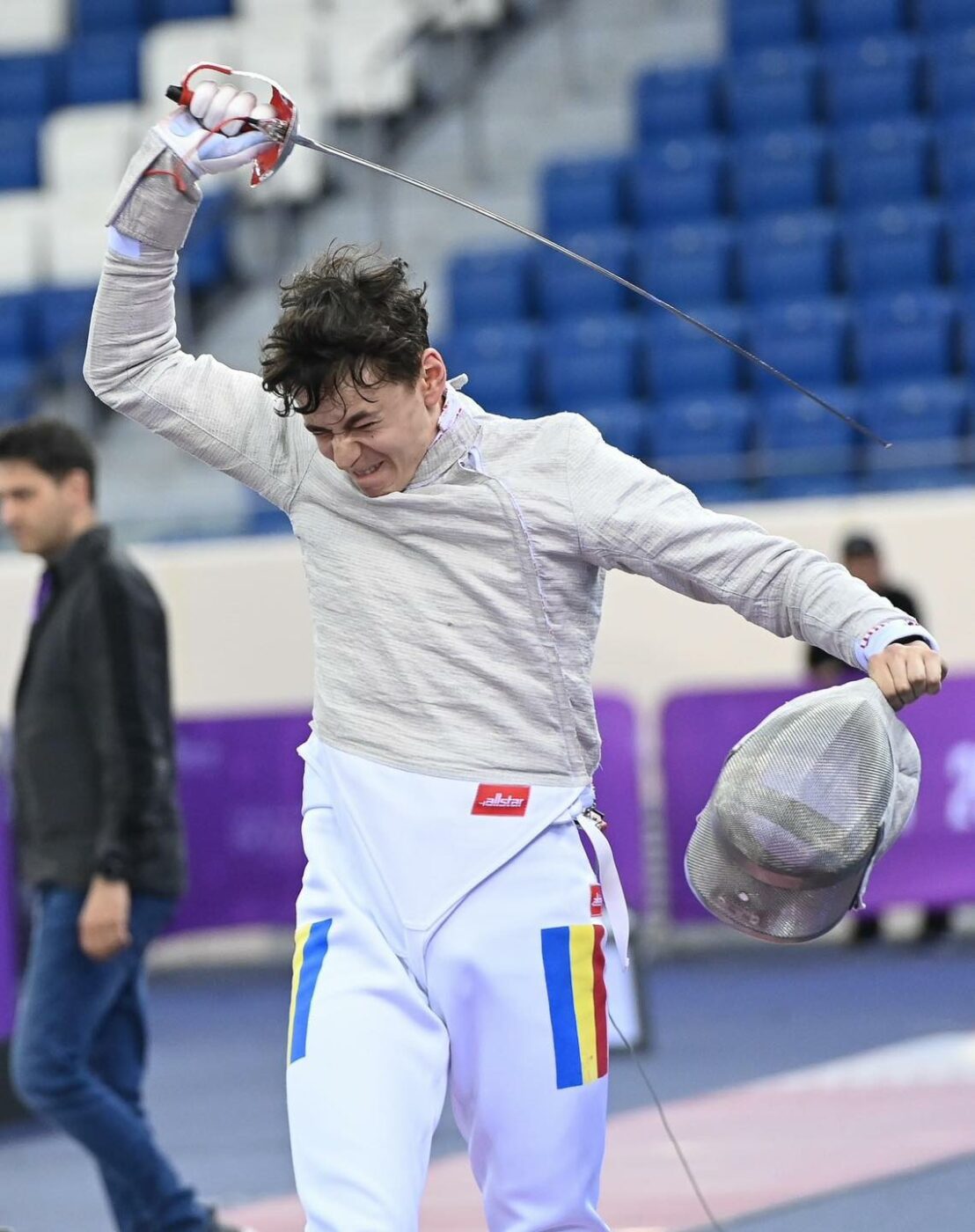 Ce performanță! Vlad Covaliu a luat argintul la Campionatele Mondiale de Scrimă de juniori