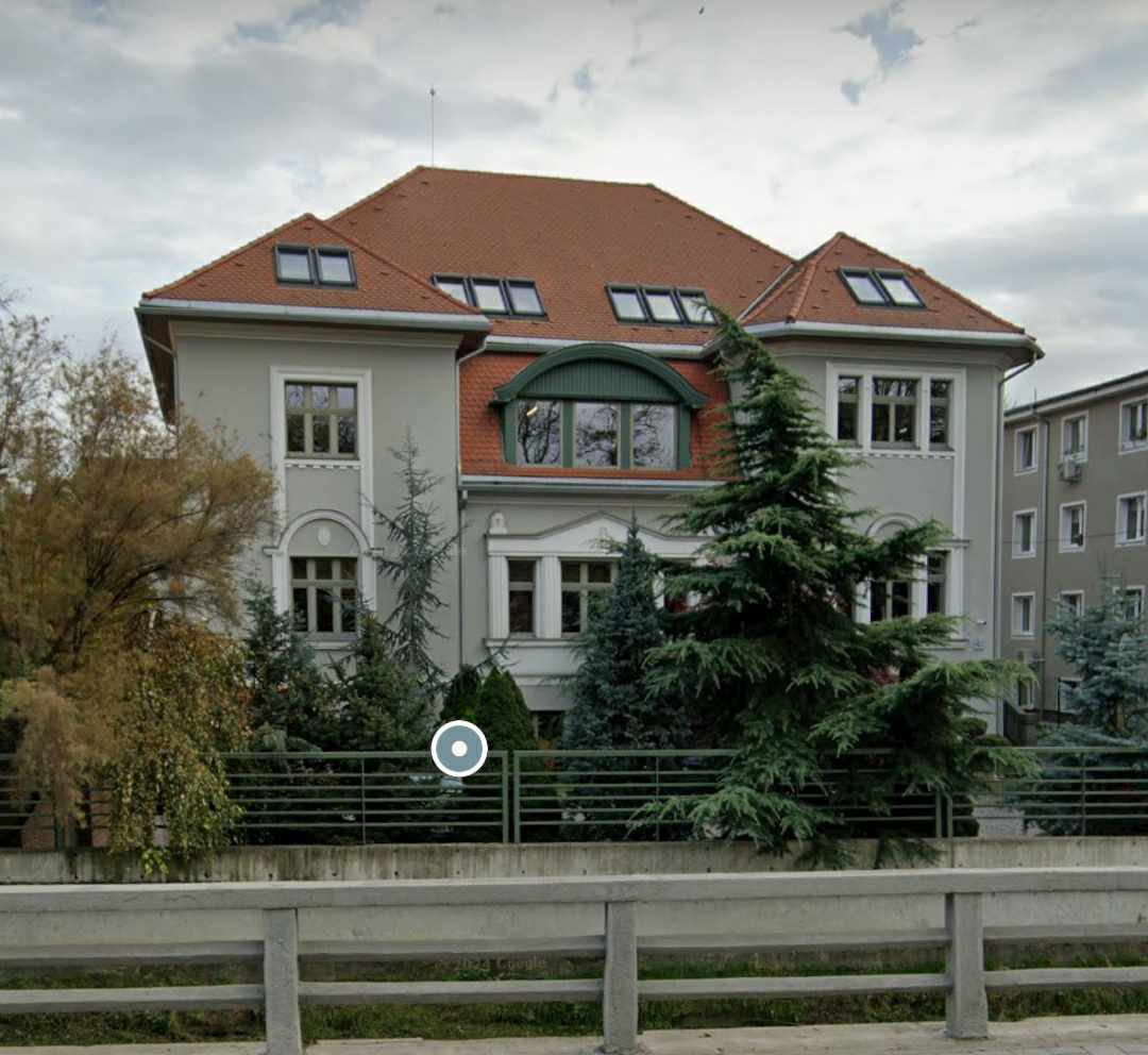 Complicata-si-ciudata-tranzactie-prin-care-firma-controlata-de-fiii-actionarului-de-la-CFR-a-vandut-o-vila-in-Cluj-pentru-9.100.000-de-euro-Dezvaluiri-despre-afacerea-ungurilor.jpg