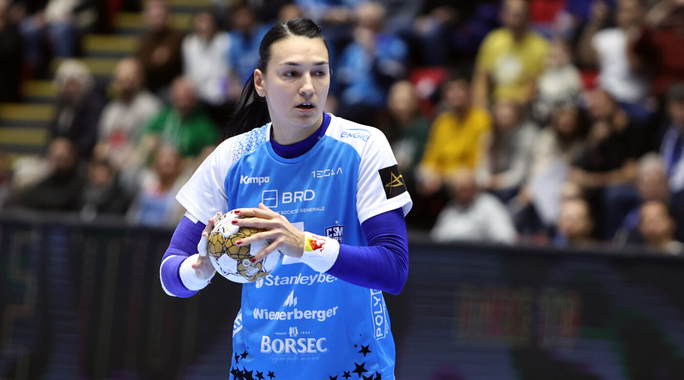 Cristina-Neagu-gest-urat-la-ultimul-meci-din-cariera-in-Liga-Campionilor-1400x779.jpg