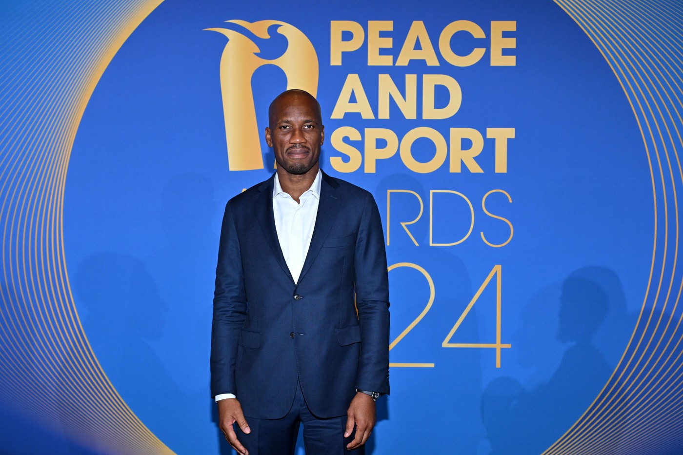 Didier-Drogba-a-rostit-numele-fotbalistului-caruia-i-a-fost-„furat-Balonul-de-Aur.-„Trebuia-sa-l-ia-de-10-ori-dar-nu-l-a-primit-niciodata.jpg