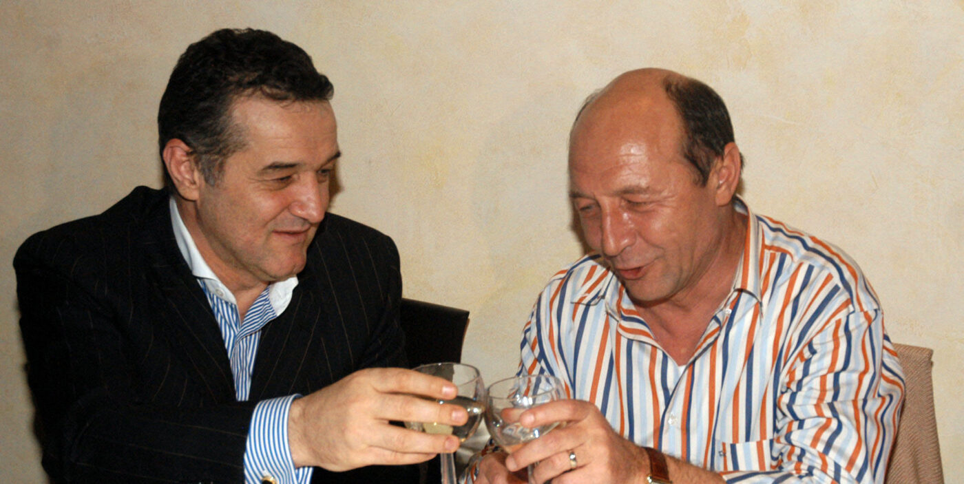 Dumitru Dragomir dezgroapă un război vechi al miliardarului de la FCSB: „Traian Băsescu a stat la masă cu Gigi Becali, apoi l-a băgat la pușcărie”