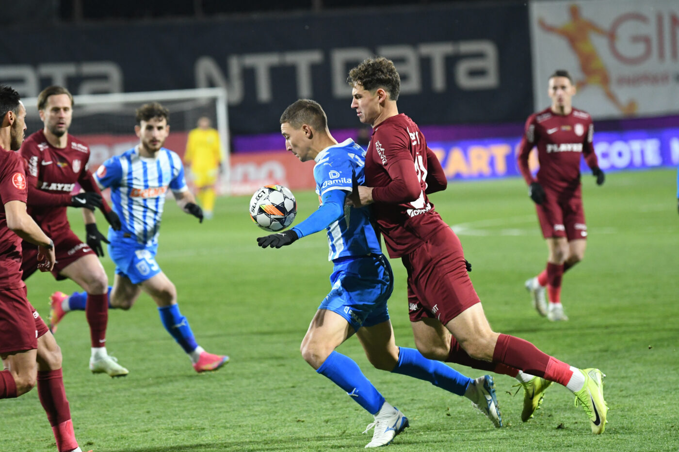 Dublu dezastru pentru Mirel Rădoi. Safira a luat cartonaş roşu cu CFR şi ratează şi derby-ul cu FCSB