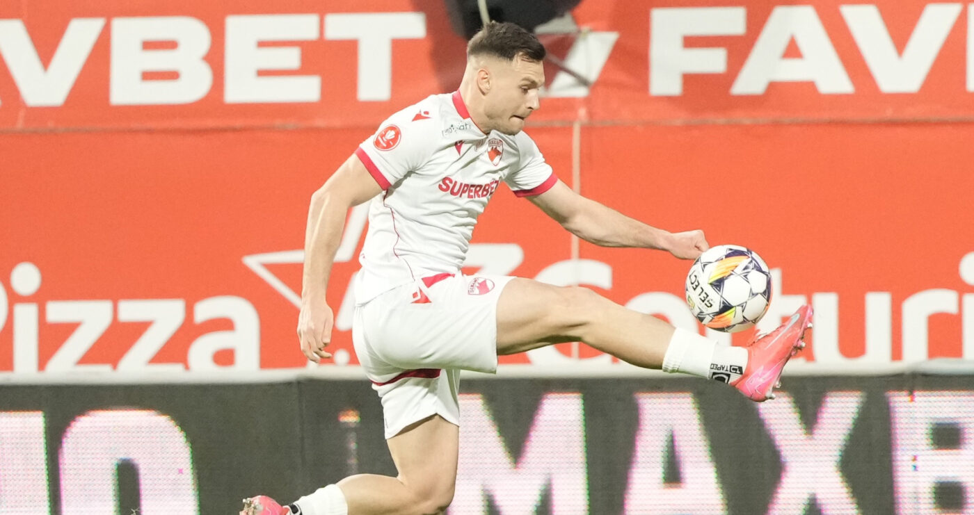 FCSB i-a pregătit deja locul lui Dennis Politic. Transferul de la Dinamo nu e ușor, dar Meme Stoica a dat undă verde: „Îmi place”