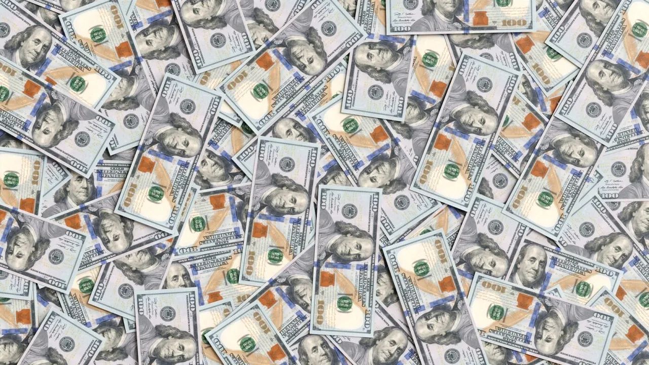 Faliment-in-spatele-tranzactiei-cu-care-a-cumparat-1.000-de-apartamente-cu-400.000.000-de-dolari.jpg