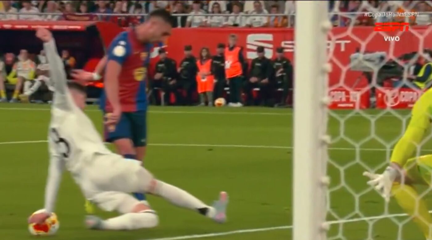 Fază cu scandal în Barcelona – Real Madrid: Valverde a oprit mingea cu mâna, dar arbitrul nu a dat penalty, iar VAR nu a intervenit
