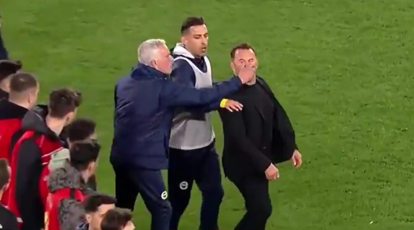 Fostul coechipier al lui Gică Hagi, prima reacție după ce a fost agresat de Jose Mourinho chiar pe teren: „Nu e frumos! A venit din spate”