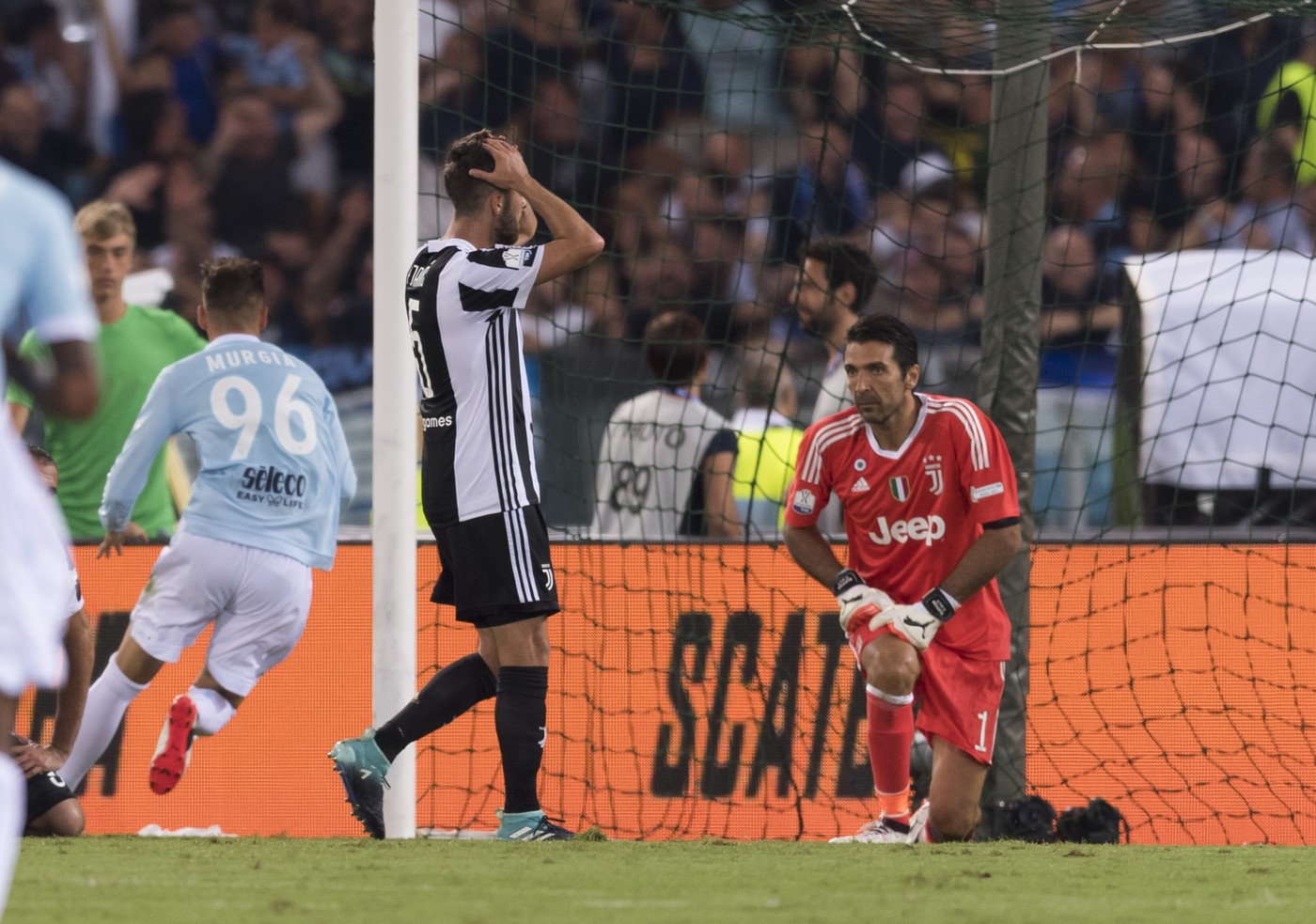 Fotbalistul-lui-Hermannstadt-care-l-a-imbratisat-pe-arbitrul-Flueran-a-rapus-Juventus-in-Supercupa-Italiei.-A-plecat-din-„Cizma-dintr-un-motiv-amoros.jpg