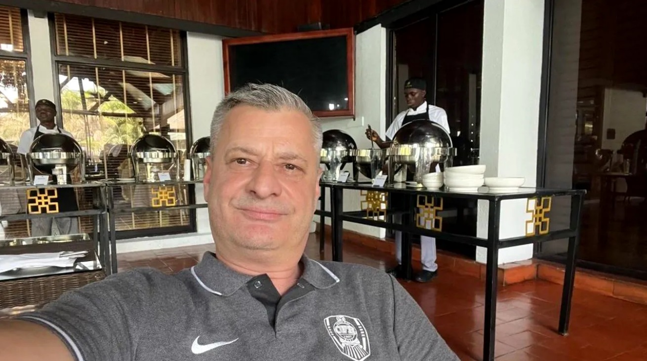 Gigi Becali a oferit 4.000.000 de euro pentru transferul lui Louis Munteanu. Nelu Varga a reacționat instant, din Dubai, și i-a făcut prețul corect: „17-18 milioane de euro plus procente”