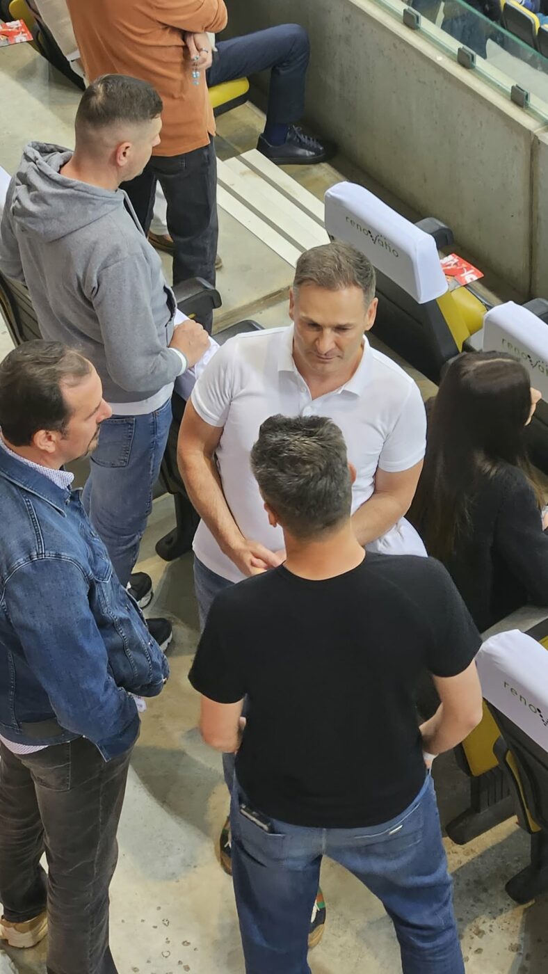 Întâlnire de gradul 0 la Dinamo – Universitatea Craiova! Fostul patron al „câinilor”, dialog cu acționarii Eugen Voicu și Costin Stoltz: se pregătește revenirea lui Ionuț Negoiță?!