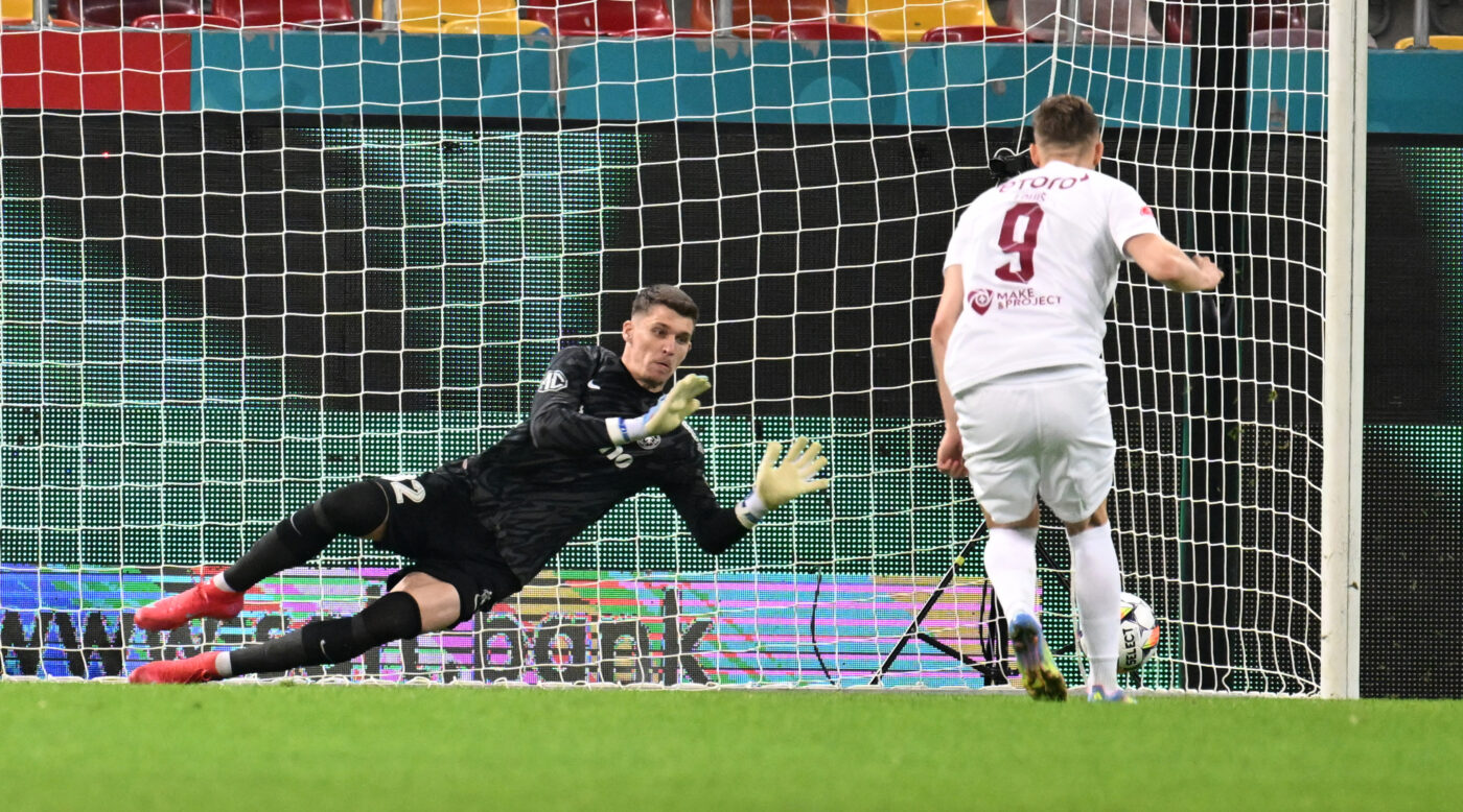 Louis Munteanu şi-a făcut praf colegii de la CFR Cluj, după înfrângerea cu FCSB. Şi-a pus în cap tot vestiarul după declarația asta: „Am luat goluri de cascadorii râsului”