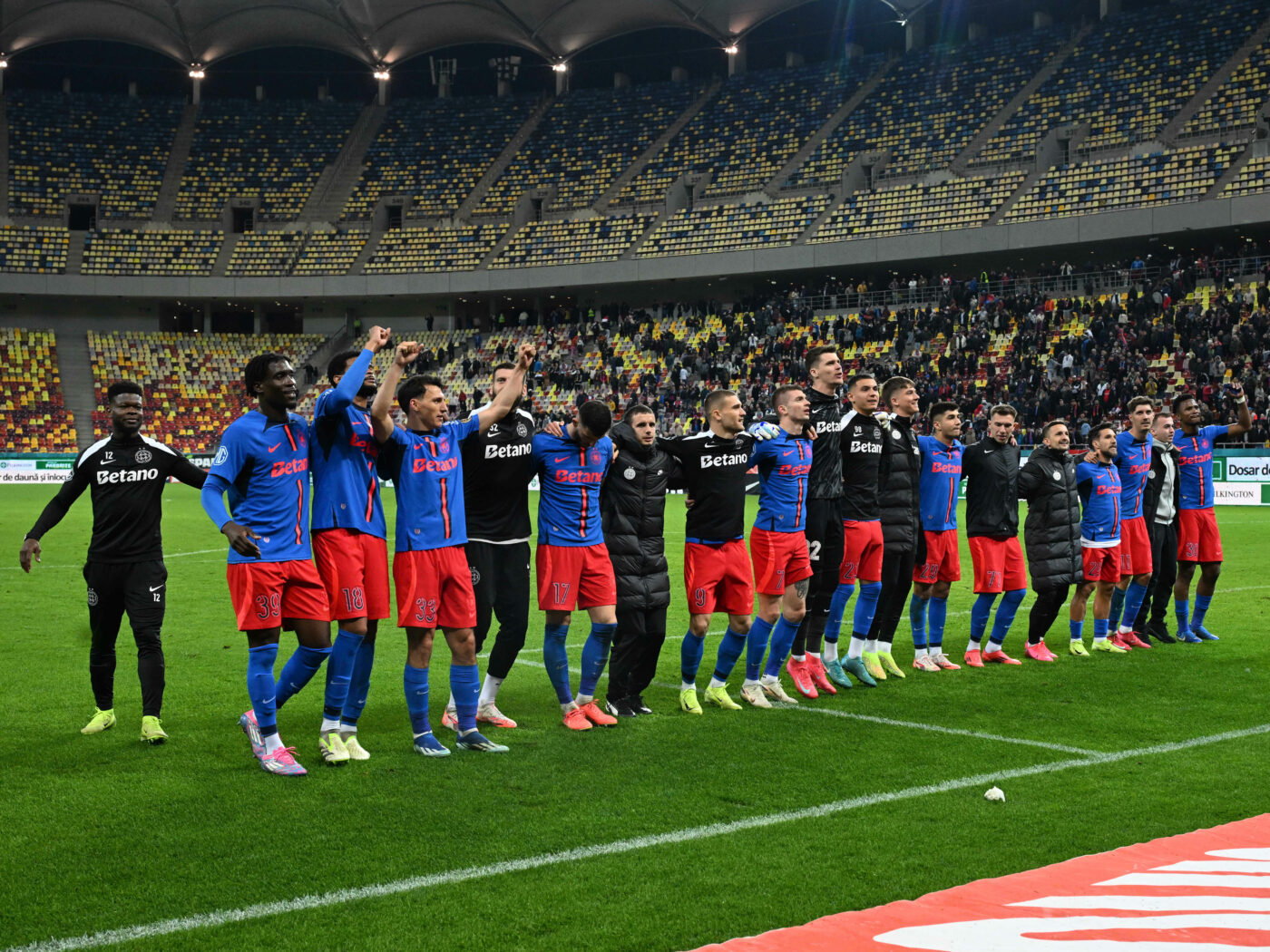 Malcom Edjouma și Alex Băluță își vor negocia rezilierile cu FCSB. Cei doi fotbaliști vor putea semna apoi cu rivalele din Superliga