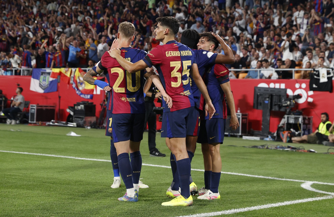 Mesajul din doar 6 cuvinte pe care l-a postat Pique pentru rivalii de la Real Madrid, după ce Barcelona a câştigat finala Cupei Regelui