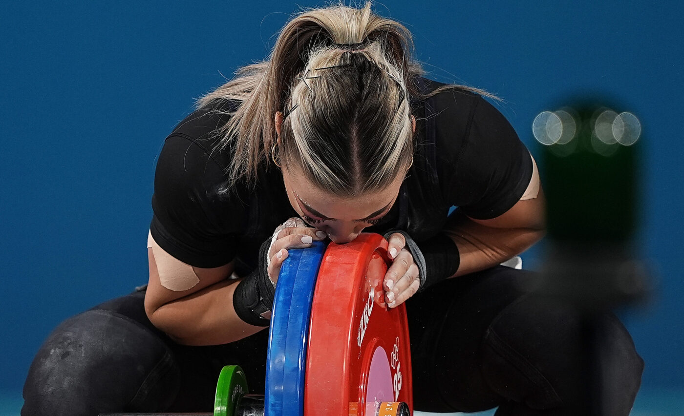 Mihaela Cambei e absolut senzațională: a luat 3 medalii de aur la Campionatele Europene de Haltere