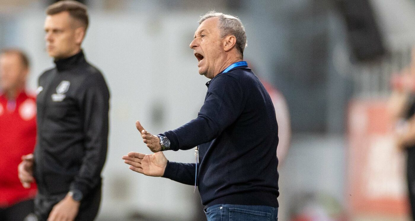 Mircea Rednic își face praf jucătorii după Hermannstadt – UTA 3-0: „N-ai cum să fii mulțumit! Sunt egoiști”. Mesaj pentru suporterii care i-au cerut demisia