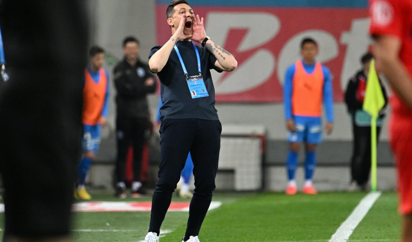 Mirel Rădoi e convins că e vânat de arbitri: „O să îmi facă o cuşcă, să stau în ea în deplasare şi să-mi închidă gura. Dacă ei vor să mă suspende, nu are sens”