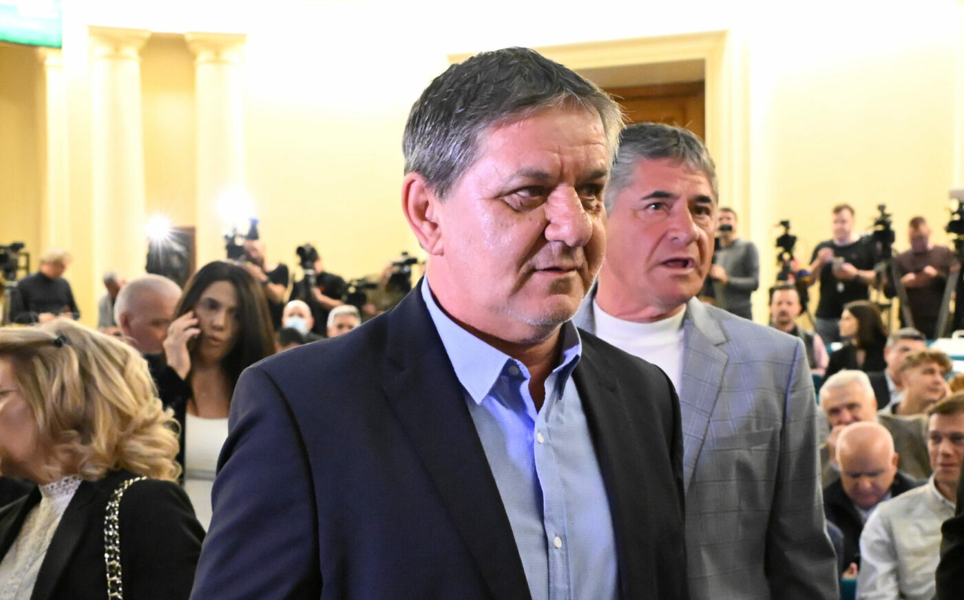 Oficial! Marius Lăcătuș e cetățean de onoare al Brașovului: „Este o emblemă a orașului”. Când va primi  „Fiara” distincția
