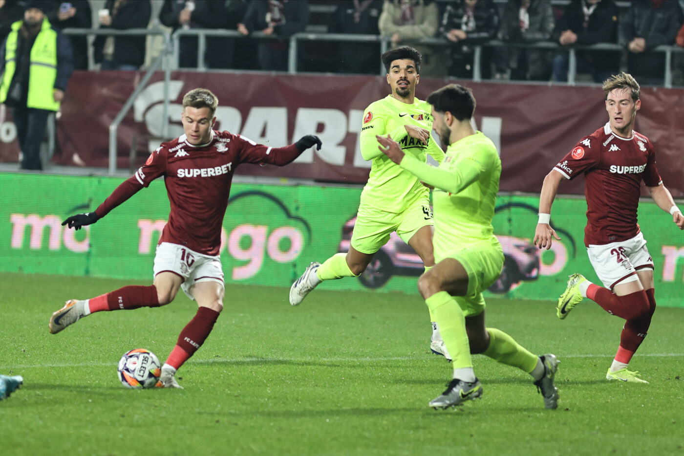 Pierdere importantă pentru echipa din Superliga! Internaționalul din lot și-a fracturat un deget și va lipsi la meciul capital din această etapă