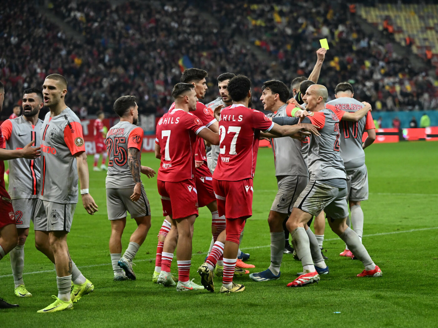 Planul pe care Dinamo îl are cu vedeta echipei la derby-ul cu FCSB, în care roș-albaștrii speră să devină campioni! Veste de ultimă oră pentru Mircea Lucescu: „În mod normal, așa se va întâmpla”. EXCLUSIV