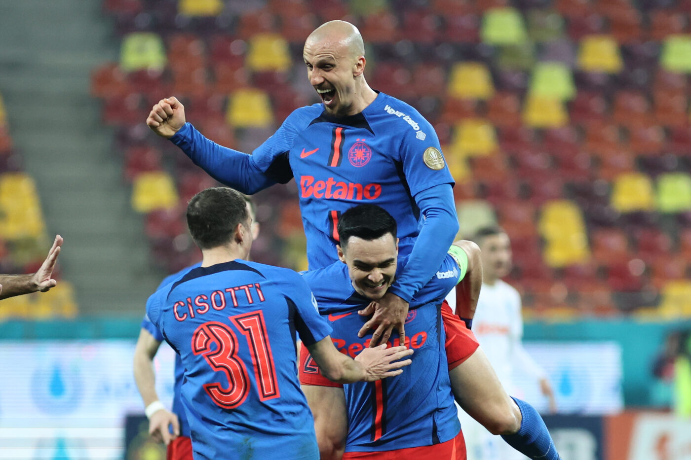 Rege-de-play-off-la-35-de-ani-Vlad-Chiri