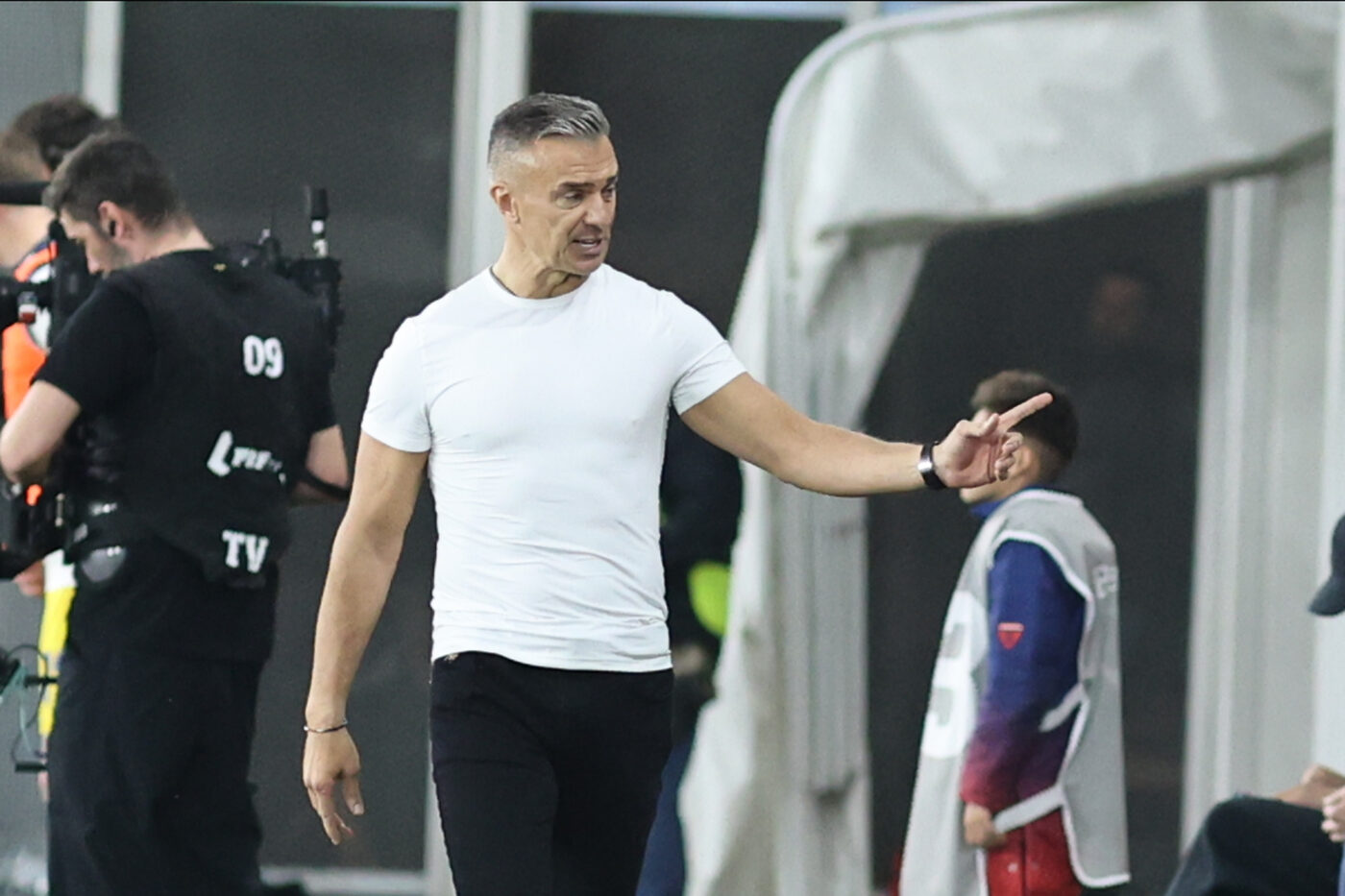 S-a băgat Pancu pentru Dan Şucu. Doi fotbalişti pe care Dinamo vrea să-i transfere din Superliga, propuşi de selecționerul U21 la Rapid: „Aleargă 13 kilometri pe meci. E maşină”