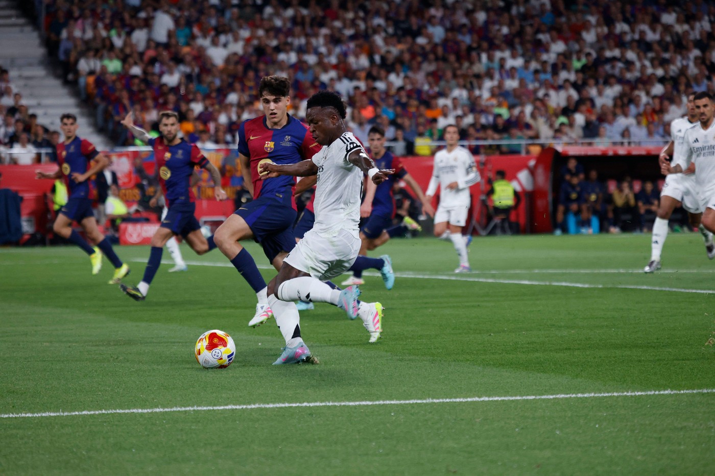 Suma aproape ridicolă pe care FC Barcelona şi Real Madrid au primit-o pentru ce au făcut în Cupa Regelui