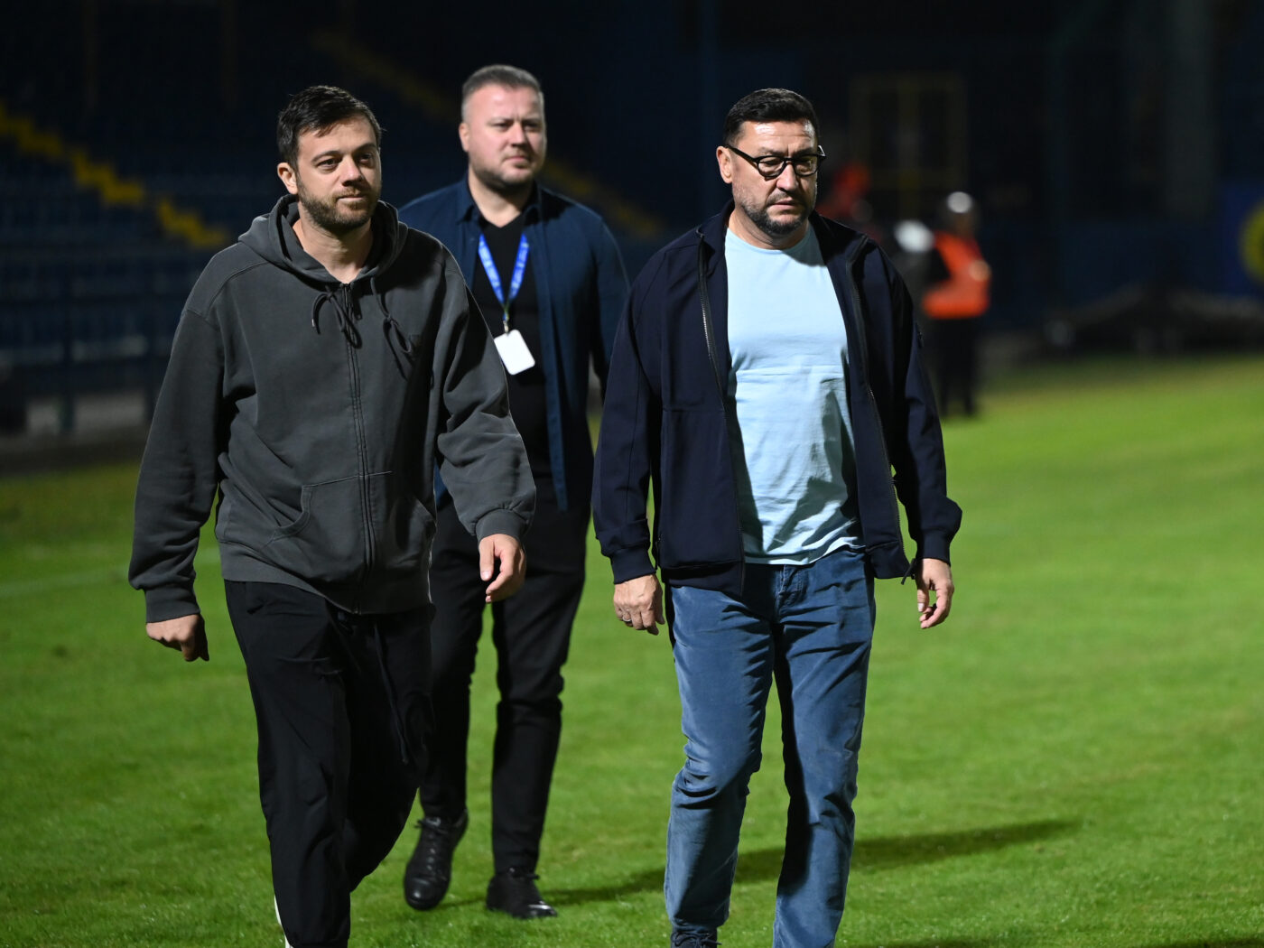 Transferurile lui Angelescu și Moldovan au fost desființate de Nae Stanciu: „La Rapid e iarmaroc, ca în poveștile lui Creangă! Șumudică a făcut cizmărie pe genunchi”. EXCLUSIV