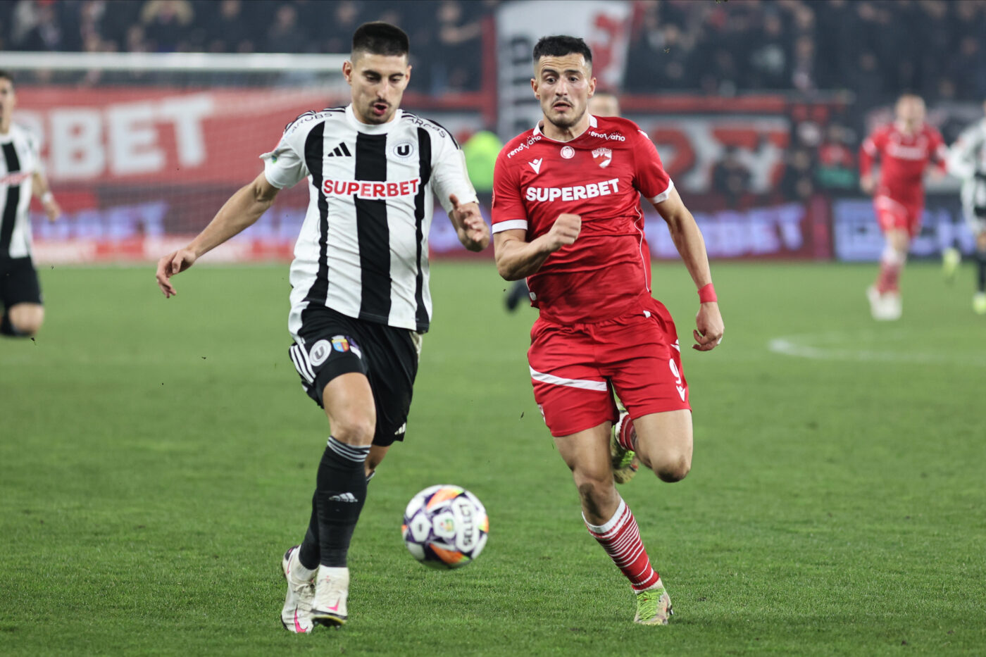 U Cluj – Dinamo București Live Video Online, de la ora 20:00, în etapa 4 din play-off-ul Superligii. „Câinii” caută prima victorie în play-off