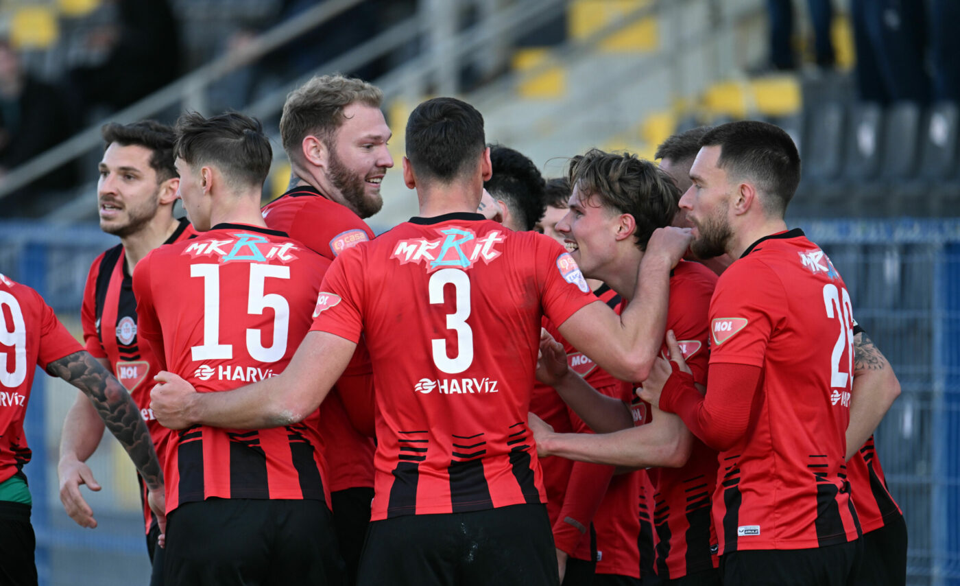 Ungurii o transformă pe Csikszereda într-o echipă puternică de Superliga. Cluburi importante maghiare vor trimite fotbalişti la echipa promovată în România