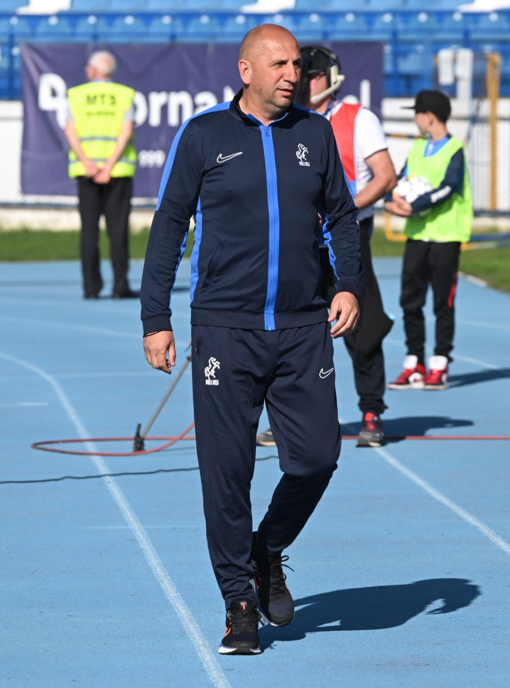 Vasile Miriuță a făcut, din nou, spectacol la interviu! A comparat-o pe FC Botoșani cu Manchester City și i-a lăsat pe reporteri cu gura căscată: „Voiam să fiu la Budapesta, cu familia”