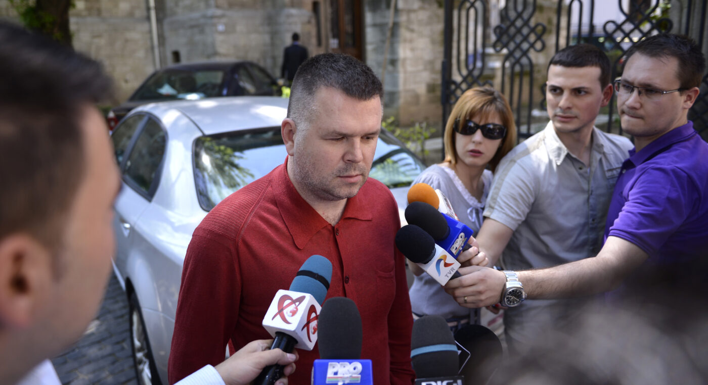 Vasile Șiman, atac frontal în războiul cu Dinamo! Nu a mai ținut cont de nimic și a început să urle, în direct, la TV: „Ăsta e tupeu de milițian, care cu mine nu merge!”