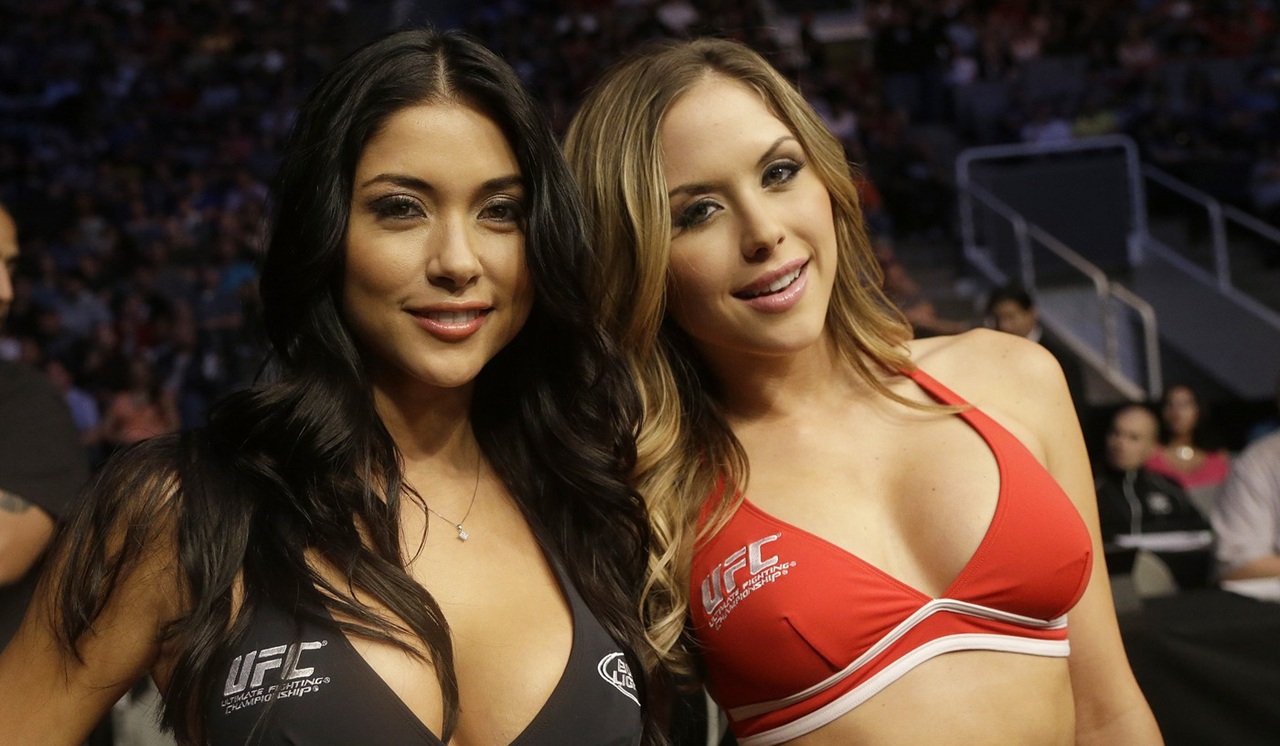 Zeita-din-UFC-imagini-spectaculoase-in-costum-de-baie.jpg