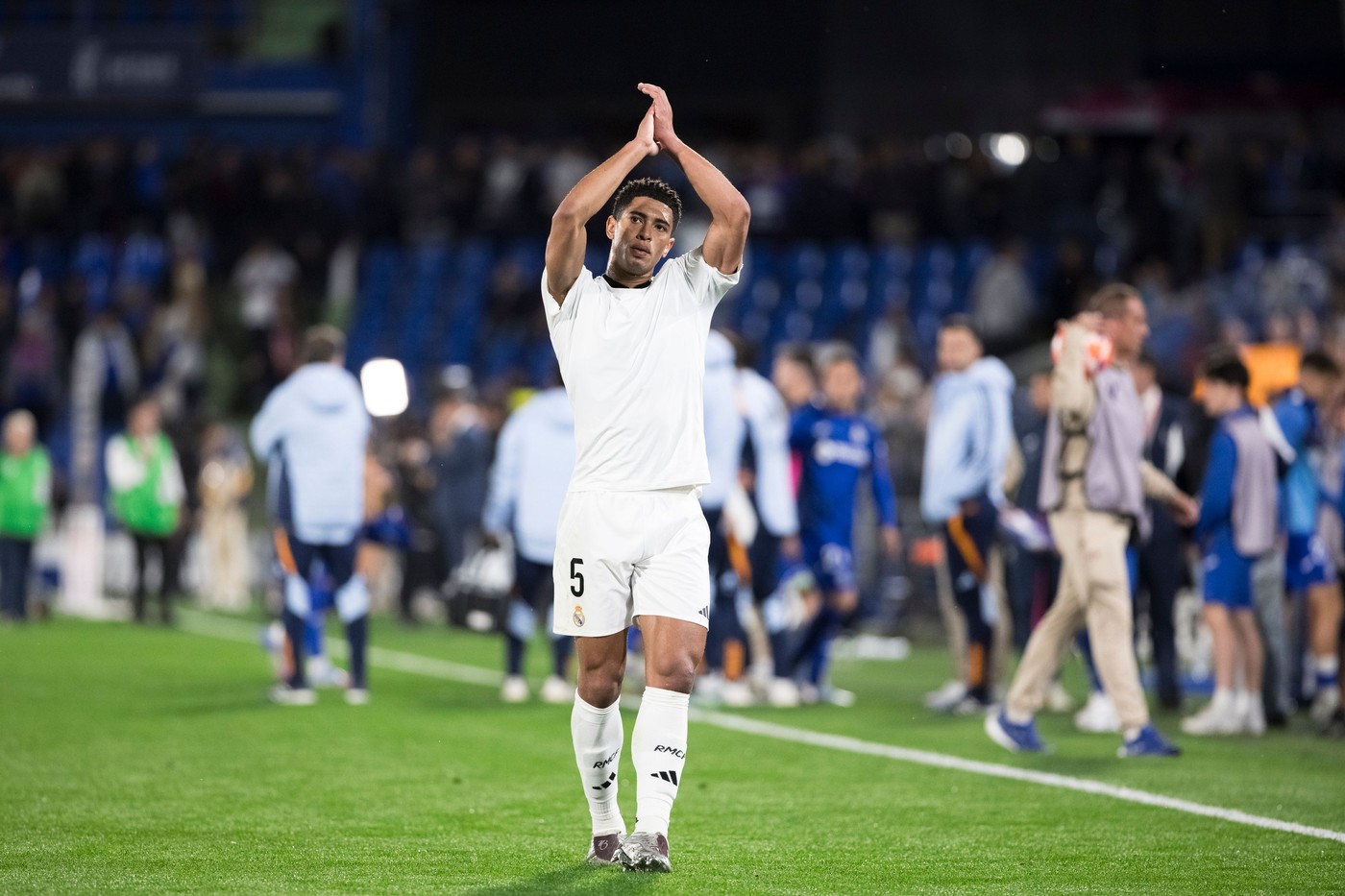„E mai iubit de către fanii lui Real Madrid decât a fost vreodată Cristiano Ronaldo”. Cum a ajuns Jude Bellingham la un nivel de popularitate de care portughezul nu a avut niciodată parte în Spania