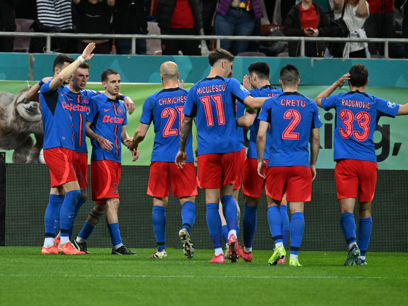 „Nu mai iese din echipa asta”. Gigi Becali a avut dreptate cu „slăbănogul” de la FCSB, care a pus-o la pământ pe CFR Cluj
