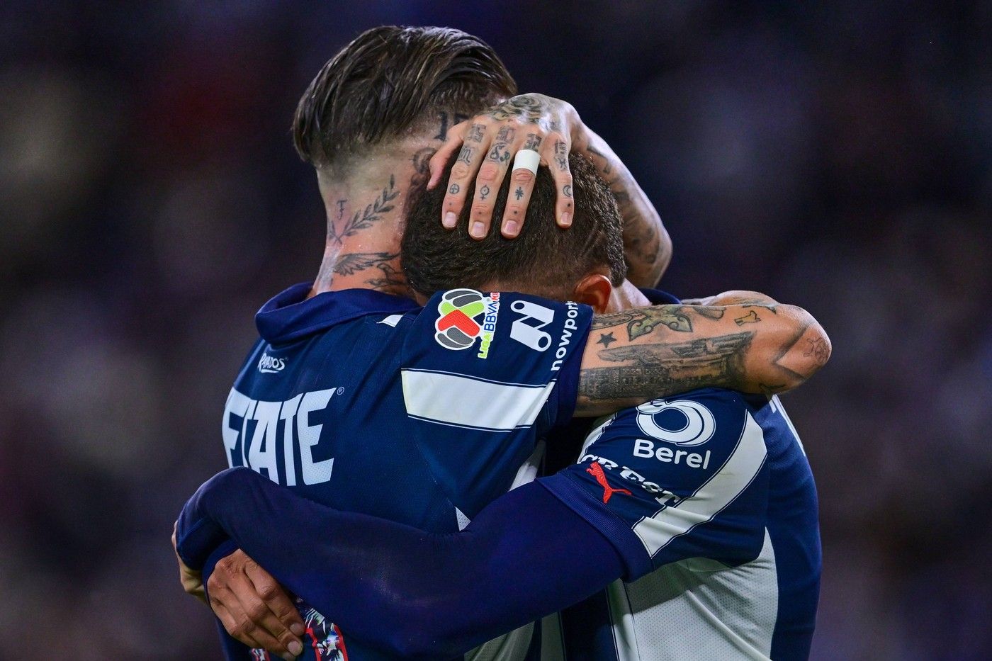 „Nu mai suportă!”. Superba soție a celebrului milionar din fotbal a refuzat să se mute cu el în Mexic