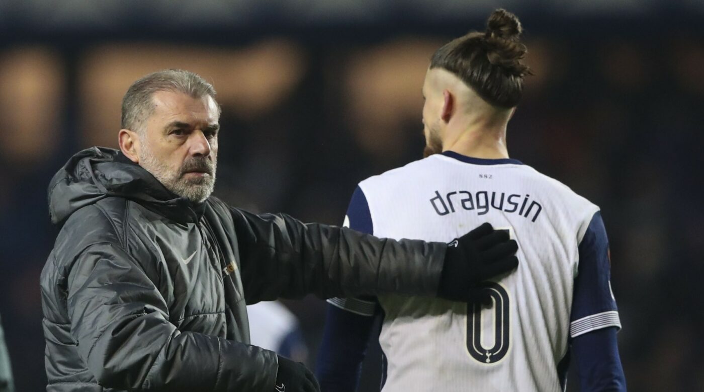 Ange-Postecoglou-nu-s-a-ferit-sa-spuna-ce-trebuie-sa-faca-Radu-Dragusin-in-urmatoarea-perioada-„Sa-asigure-ca-ramane22-e1747203015110-1400x779.jpg