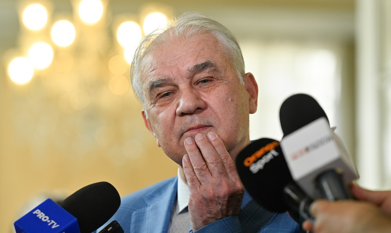 Anghel-Iordanescu-a-numit-cel-mai-mare-fotbalist-roman-din-toate-timpurile-„Nu-ma-mai-intreba-ca-il-stiti.jpg