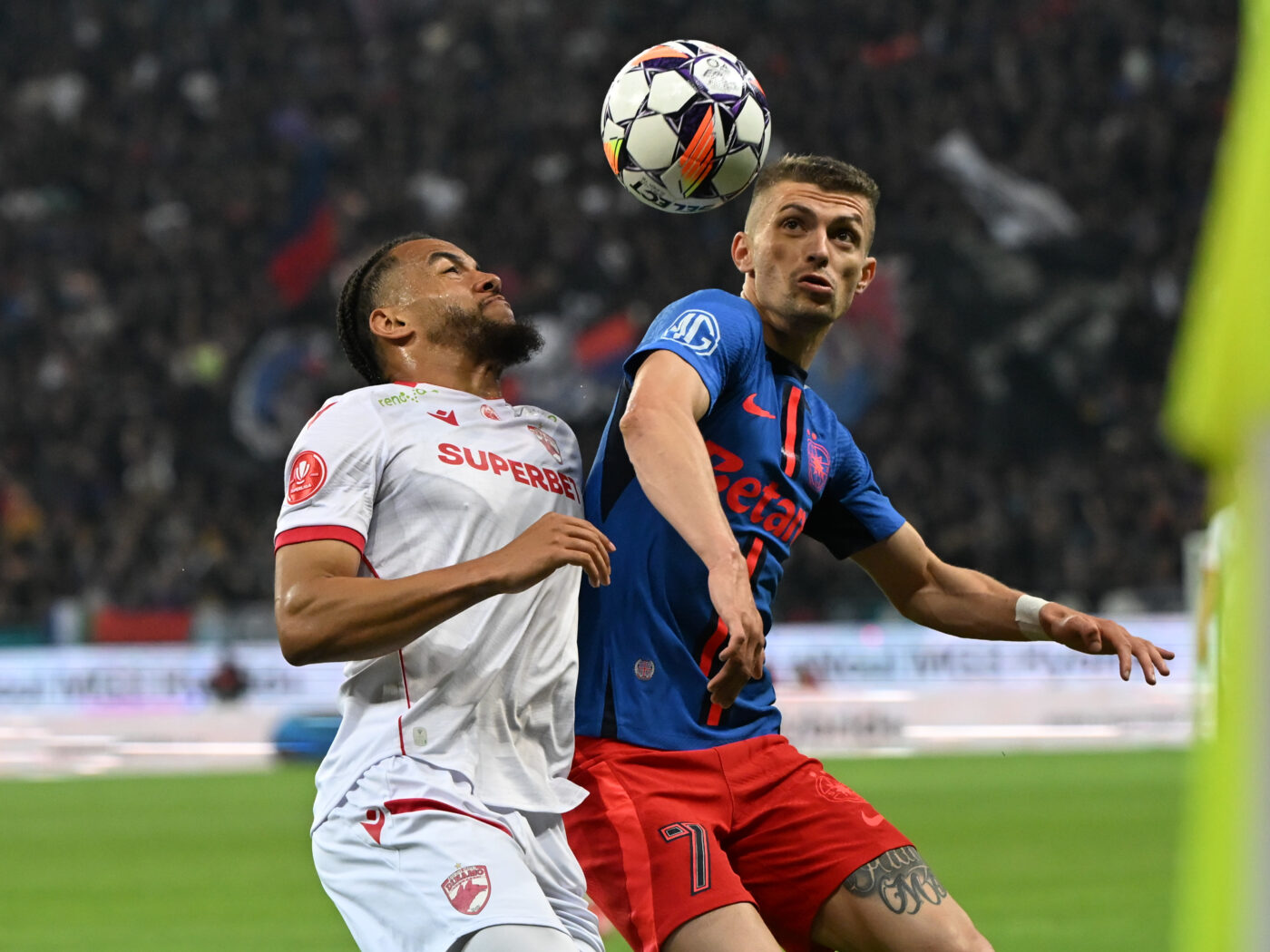 Antrenorul care o poate transforma pe Dinamo într-o forță a Superligii: „Fără discuție”. Condiția care trebuie îndeplinită. EXCLUSIV
