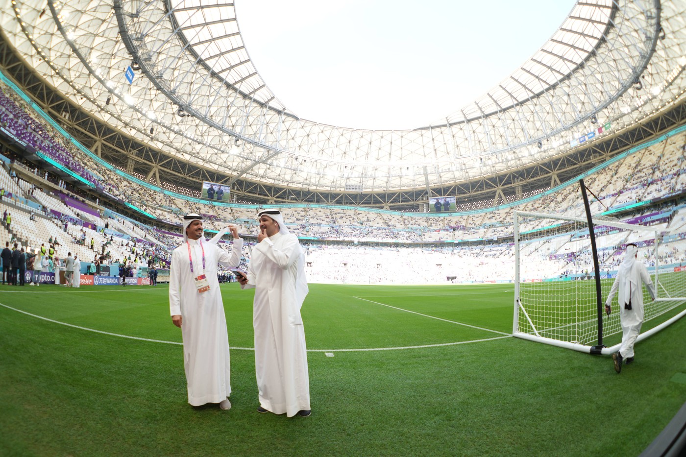 Arabii i-au promis marea cu sarea, dar și-a luat țeapa vieții. Șeicii de la două echipe nu i-au dat banii: „M-am dus la FIFA”. EXCLUSIV